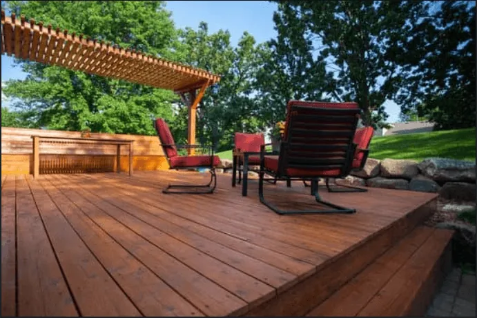 Finished deck with railing and seating in Eugene, Oregon